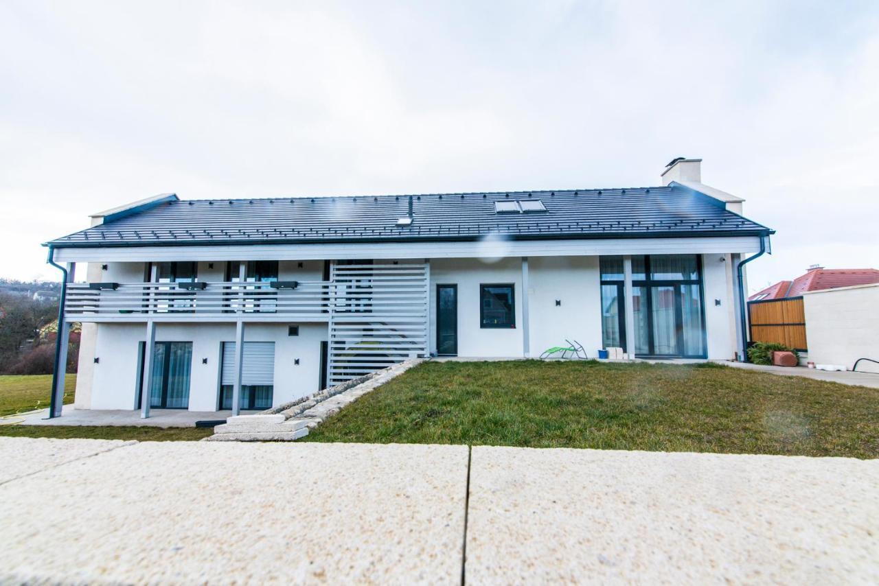 Vinorell Apartman Etyek Ngoại thất bức ảnh